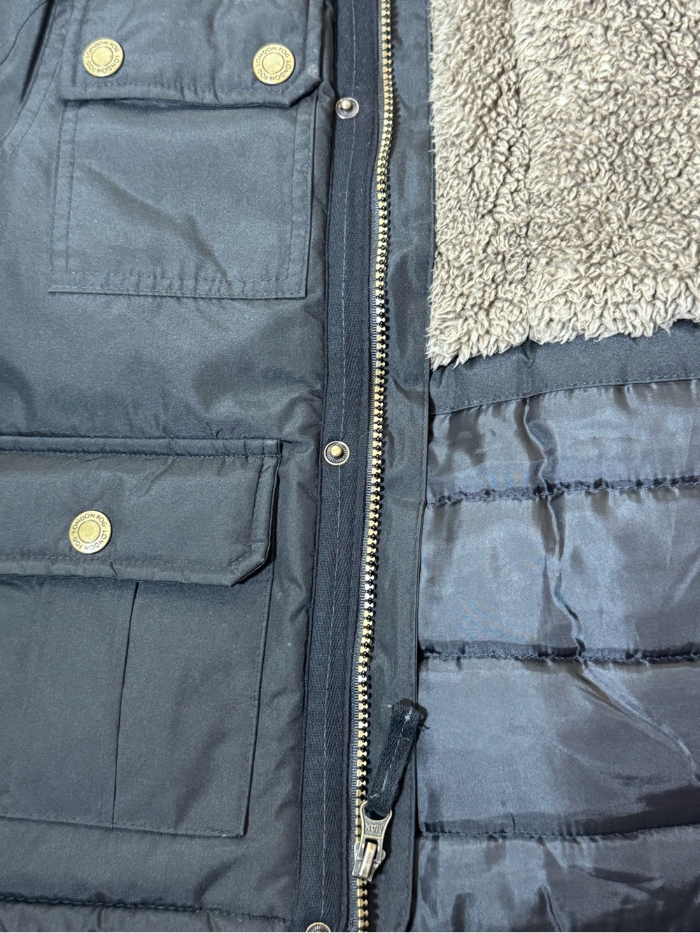 London Fog Kids Black Quilted Hooded Puffer Jacket with Faux Fur Trim M (5-6) - Picture 5 of 9